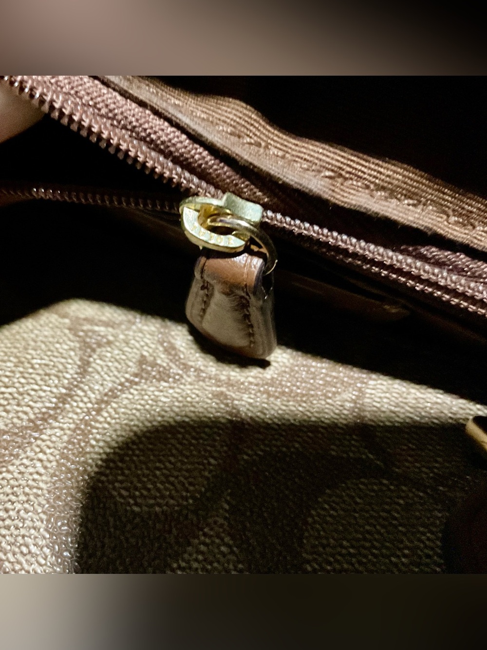 Coach Satchel - Picture 9 of 11